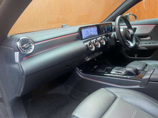 メルセデス・ベンツ ＣＬＡ２００ｄ Sブレーク AMGライン 千葉県 2019(令1)年 4.2万km コスモスブラック ＡＭＧレザーＥＸＣ　/アドバンスドＰＫＧ　/純正ナビ　/３６０°カメラ　/ＡＣＣ　/ＨＵＤ　/シートヒーター　/パワーシート　/ＬＥＤヘッドライト　/ハイビームアシスト　/電動リアゲート　/ドライブレコーダー　/ＥＴＣ