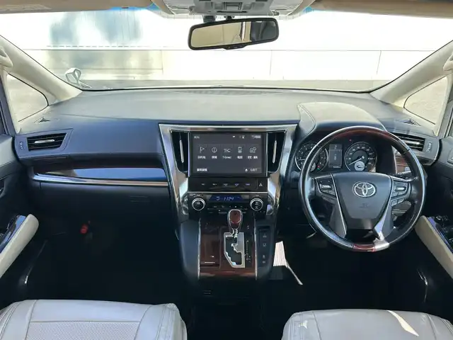 トヨタ アルファード G 群馬県 2017(平29)年 5.5万km ホワイトパールクリスタルシャイン ワンオーナー/純正SDナビ/　(AM/FM/CD/DVD/BT/SD)/純正フリップダウンモニター/両側パワースライドドア/バックカメラ/衝突軽減ブレーキ/コーナーセンサー/クルーズコントロール/横滑り防止機能/AUTOライト/ETC/純正フロアマット/純正ドアバイザー/前席パワーシート/シートメモリー/ステアリングリモコン/取扱説明書/保証書/記録簿