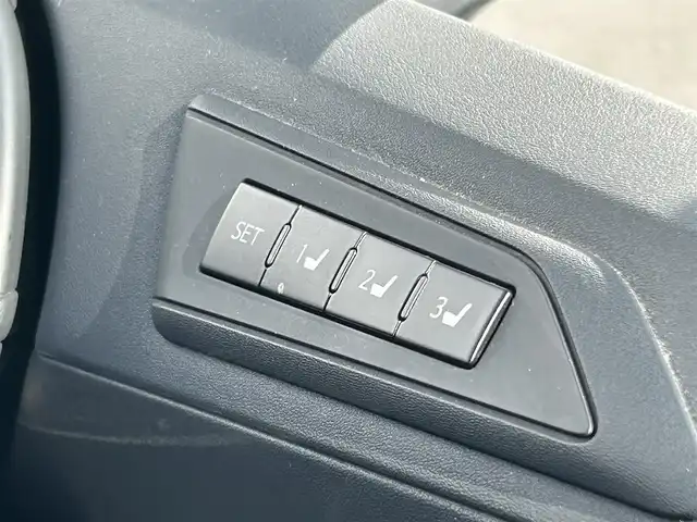 トヨタ アルファード G 群馬県 2017(平29)年 5.5万km ホワイトパールクリスタルシャイン ワンオーナー/純正SDナビ/　(AM/FM/CD/DVD/BT/SD)/純正フリップダウンモニター/両側パワースライドドア/バックカメラ/衝突軽減ブレーキ/コーナーセンサー/クルーズコントロール/横滑り防止機能/AUTOライト/ETC/純正フロアマット/純正ドアバイザー/前席パワーシート/シートメモリー/ステアリングリモコン/取扱説明書/保証書/記録簿