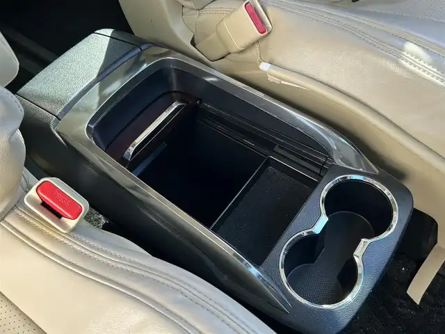 トヨタ アルファード G 群馬県 2017(平29)年 5.5万km ホワイトパールクリスタルシャイン ワンオーナー/純正SDナビ/　(AM/FM/CD/DVD/BT/SD)/純正フリップダウンモニター/両側パワースライドドア/バックカメラ/衝突軽減ブレーキ/コーナーセンサー/クルーズコントロール/横滑り防止機能/AUTOライト/ETC/純正フロアマット/純正ドアバイザー/前席パワーシート/シートメモリー/ステアリングリモコン/取扱説明書/保証書/記録簿