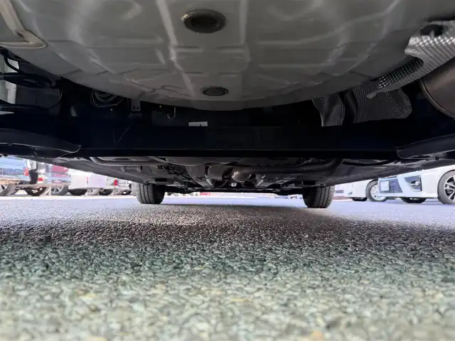 日産 ノート e－パワー B 千葉県 2020(令2)年 4万km ブリリアントシルバー 純正ＳＤナビAVIC-RZ103/デジタルインナーミラー/全方位カメラ/エマージェンシーブレーキ/レーンアシスト/横揺れ防止システム/コーナーセンサー/スペアキー1本/オートライト/ドアバイザー/フロアマット/取説・保証書あり/ETC