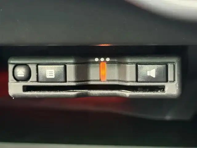 日産 ノート e－パワー B 千葉県 2020(令2)年 4万km ブリリアントシルバー 純正ＳＤナビAVIC-RZ103/デジタルインナーミラー/全方位カメラ/エマージェンシーブレーキ/レーンアシスト/横揺れ防止システム/コーナーセンサー/スペアキー1本/オートライト/ドアバイザー/フロアマット/取説・保証書あり/ETC