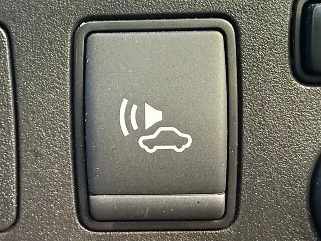 日産 ノート e－パワー B 千葉県 2020(令2)年 4万km ブリリアントシルバー 純正ＳＤナビAVIC-RZ103/デジタルインナーミラー/全方位カメラ/エマージェンシーブレーキ/レーンアシスト/横揺れ防止システム/コーナーセンサー/スペアキー1本/オートライト/ドアバイザー/フロアマット/取説・保証書あり/ETC