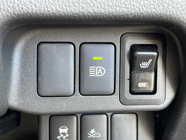 日産 デイズ ハイウェイスターX 新潟県 2017(平29)年 5.2万km プレミアムパープルP 〇　ナビ/〇　ETC/〇　アラウンドビューモニター/〇　フルセグテレビ/〇　Bluetooth/〇　バックカメラ/〇　ドライブレコーダー/〇　アイドリングストップ/〇　ドアバイザー/〇　アルミホイール/〇　スマートキー/〇　電動格納ミラー/〇　シートヒーター/〇　オートマチックハイビーム