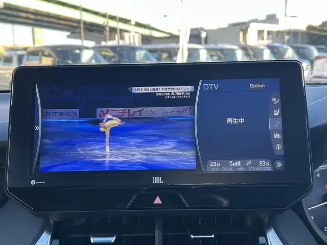 トヨタ ハリアー Z レザーパッケージ 愛知県 2021(令3)年 1.2万km ホワイトパールクリスタルシャイン パノラマルーフ/モデリスタエアロ（F・S・R）/デジタルインナーミラー/純正ディスプレイオーディオナビ/フルセグTV/BT/JBLプレミアムサウンド/バックカメラ/ビルトイン2.0ETC/純正19インチAW/トヨタセーフティセンス/レーダークルーズコントロール/クリアランスソナー/ブラインドスポットモニター/ヘッドアップディスプレイ/置くだけ充電/パワーバックドア/レザーシート/前席パワーシート（D席メモリー付き）/前席シートヒーター/エアシート/ハンドルヒーター/純正フロアマット/純正ドアバイザー/取説、保証書/スペアキー