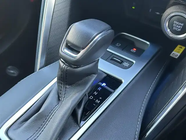 トヨタ ハリアー Z レザーパッケージ 愛知県 2021(令3)年 1.2万km ホワイトパールクリスタルシャイン パノラマルーフ/モデリスタエアロ（F・S・R）/デジタルインナーミラー/純正ディスプレイオーディオナビ/フルセグTV/BT/JBLプレミアムサウンド/バックカメラ/ビルトイン2.0ETC/純正19インチAW/トヨタセーフティセンス/レーダークルーズコントロール/クリアランスソナー/ブラインドスポットモニター/ヘッドアップディスプレイ/置くだけ充電/パワーバックドア/レザーシート/前席パワーシート（D席メモリー付き）/前席シートヒーター/エアシート/ハンドルヒーター/純正フロアマット/純正ドアバイザー/取説、保証書/スペアキー