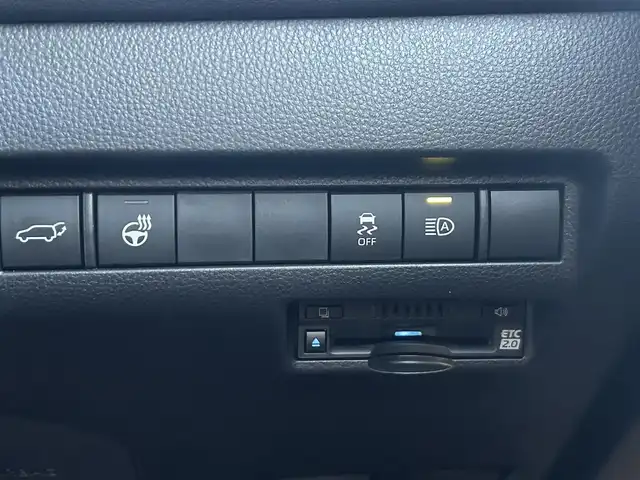 トヨタ ハリアー Z レザーパッケージ 愛知県 2021(令3)年 1.2万km ホワイトパールクリスタルシャイン パノラマルーフ/モデリスタエアロ（F・S・R）/デジタルインナーミラー/純正ディスプレイオーディオナビ/フルセグTV/BT/JBLプレミアムサウンド/バックカメラ/ビルトイン2.0ETC/純正19インチAW/トヨタセーフティセンス/レーダークルーズコントロール/クリアランスソナー/ブラインドスポットモニター/ヘッドアップディスプレイ/置くだけ充電/パワーバックドア/レザーシート/前席パワーシート（D席メモリー付き）/前席シートヒーター/エアシート/ハンドルヒーター/純正フロアマット/純正ドアバイザー/取説、保証書/スペアキー