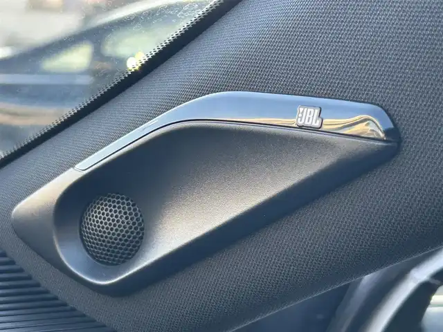 トヨタ ハリアー Z レザーパッケージ 愛知県 2021(令3)年 1.2万km ホワイトパールクリスタルシャイン パノラマルーフ/モデリスタエアロ（F・S・R）/デジタルインナーミラー/純正ディスプレイオーディオナビ/フルセグTV/BT/JBLプレミアムサウンド/バックカメラ/ビルトイン2.0ETC/純正19インチAW/トヨタセーフティセンス/レーダークルーズコントロール/クリアランスソナー/ブラインドスポットモニター/ヘッドアップディスプレイ/置くだけ充電/パワーバックドア/レザーシート/前席パワーシート（D席メモリー付き）/前席シートヒーター/エアシート/ハンドルヒーター/純正フロアマット/純正ドアバイザー/取説、保証書/スペアキー