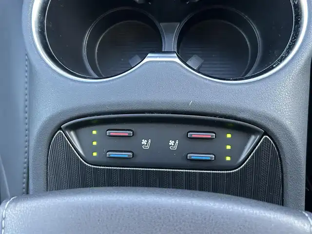 トヨタ ハリアー Z レザーパッケージ 愛知県 2021(令3)年 1.2万km ホワイトパールクリスタルシャイン パノラマルーフ/モデリスタエアロ（F・S・R）/デジタルインナーミラー/純正ディスプレイオーディオナビ/フルセグTV/BT/JBLプレミアムサウンド/バックカメラ/ビルトイン2.0ETC/純正19インチAW/トヨタセーフティセンス/レーダークルーズコントロール/クリアランスソナー/ブラインドスポットモニター/ヘッドアップディスプレイ/置くだけ充電/パワーバックドア/レザーシート/前席パワーシート（D席メモリー付き）/前席シートヒーター/エアシート/ハンドルヒーター/純正フロアマット/純正ドアバイザー/取説、保証書/スペアキー