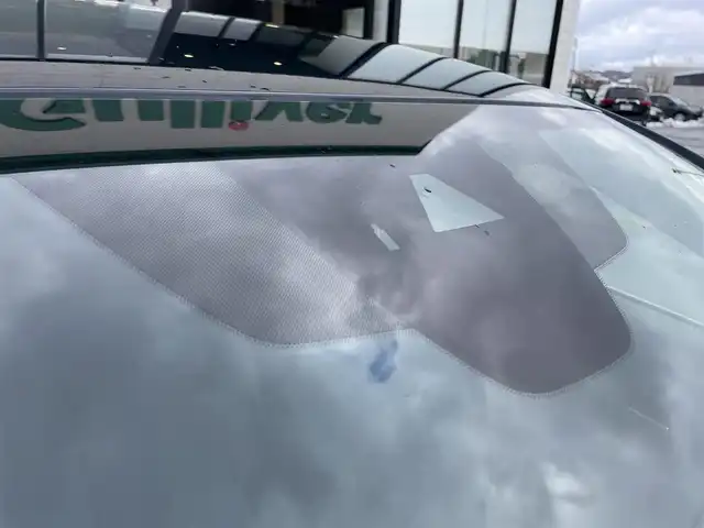 マツダ ＣＸ－３０ 20S 鳥取県 2020(令2)年 3.3万km ディープクリスタルブルーマイカ 純正ナビ／フルセグ／ＤＶＤ／ＣＤ／ＢＴ/バックカメラ・ＥＴＣ/衝突軽減ブレーキ/レーダークルーズコントロール/ＬＥＤヘットライト/プッシュエンジンスタート/前後クリアランスソナー/電動パーキングブレーキ/純正１８インチアルミ/社外アルミスタットレスセット積込/フロアマット/スペアキーｘ１
