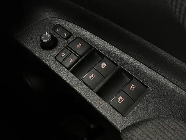 トヨタ シエンタ ハイブリッド G クエロ 大阪府 2018(平30)年 6.6万km クールボルドーガラスフレーク トヨタセーフティセンス/・プリクラッシュセーフティ/・レーンキープアシスト/・オートハイビーム/・先行車発進お知らせ/純正7インチSDナビ/フルセグTV/Bluetooth/CD/DVD/AM/FM/バックカメラ/両側パワースライドドア/LEDヘッドライト/ETC/D/Nシートヒーター/ハーフレザーシート/ステアリングスイッチ/プッシュスタート/スマートキー/スタッドレスタイヤ積込