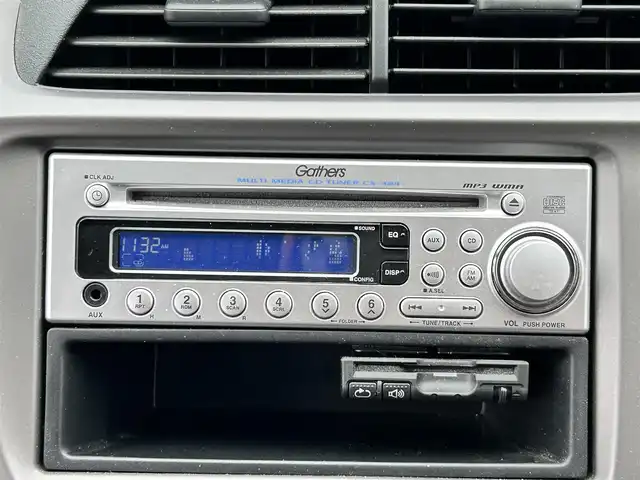 ホンダ フィット G 道央・札幌 2010(平22)年 9.3万km クリスタルブラックパール ・ワンオーナー/・純正CD/AUX/・ETC/・キーレス/・ワイパーデアイサー/・VSA/・電格ミラー/・ミラーヒーター/・夏タイヤ社外15インチAW積込