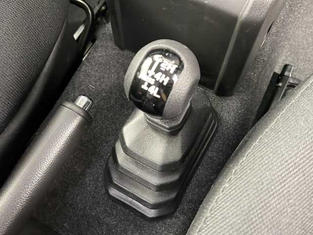 スズキ ジムニー XC 道央・札幌 2022(令4)年 1.4万km グレー ・４WD /ターボ/・スズキセーフティサポート/・デュアルセンサーブレーキサポート/・リフトアップ/社外サス.ショック/・ラテラルロット/RAYSアルミホイール/・マッドタイヤ（GRANDTREK MT2）/・社外テール/社外フロントバンパー/・純正サス/ショック/テール有/・社外9インチナビ/・DVD.CD.SD.Bluetooth/・フルセグ/バックカメラ/・クルーズコントロール/・フロント左右シートヒーター/・LEDライト/オートハイビーム/・社外フォグランプ/社外ルーフキャリア/・ETC/ドライブレコーダー