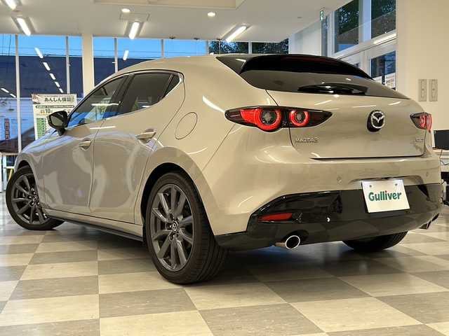 マツダ マツダ３ファストバック XD バーガンディセレクション 岐阜県 2022(令4)年 6.2万km プラチナクォーツメタリック 純正ナビゲーション/バックモニター/Bluetooth/フルセグ視聴/CD/DVD/ETC/ダウンサス/コーナーセンサー/マツダセーフティ/追従クルーズコントロール/LEDヘッドライト/オートハイビーム/オートライト/プッシュスタート/スマートキー/スペアキー/レザーシート/シートヒーター/メモリーシート/ステアリングヒーター/ブレーキホールド