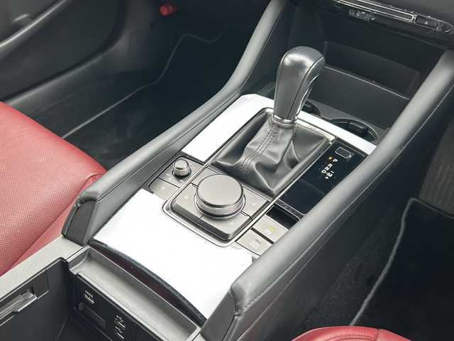マツダ マツダ３ファストバック XD バーガンディセレクション 岐阜県 2022(令4)年 6.2万km プラチナクォーツメタリック 純正ナビゲーション/バックモニター/Bluetooth/フルセグ視聴/CD/DVD/ETC/ダウンサス/コーナーセンサー/マツダセーフティ/追従クルーズコントロール/LEDヘッドライト/オートハイビーム/オートライト/プッシュスタート/スマートキー/スペアキー/レザーシート/シートヒーター/メモリーシート/ステアリングヒーター/ブレーキホールド