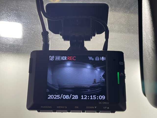 トヨタ ライズ Z 福岡県 2022(令4)年 3.1万km ナチュラルベージュマイカM 純正メモリナビ/・CD/DVD/BT/フルセグTV/・全方位モニター/スマートアシスト/シートヒーター（D/N)/コーナーセンサー/革巻きステアリング/・ステアリングリモコン/LEDヘッドライト/・オートライト/・フォグランプ/電子パーキング/・ブレーキホールド/スマートキー/・スペアキー/・プッシュスタート/ETC/ドライブレコーダー前後/純正17インチアルミホイール/純正フロアマット/純正ドアバイザー