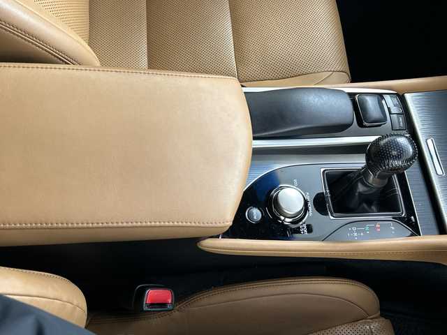 レクサス ＧＳ 350 Fスポーツ 道央・札幌 2012(平24)年 16.4万km ブラック ・4WD/・純正HDDナビ/（BT/CD/HDD/USB/AUX/フルセグTV）/・純正エンジンスターター/・レーダークルーズ/横滑り防止装置/・デジタルインナーミラー/バックカメラ/・前席パワーシート/D席シートメモリー/・前席シートヒーター/ベンチレーション/・ステアリングヒーター/ステアリングスイッチ/・プッシュスタート/スマートキー/・パワーバックドア/・ヘッドアップディスプレイ/・LEDオートライト/・パドルシフト