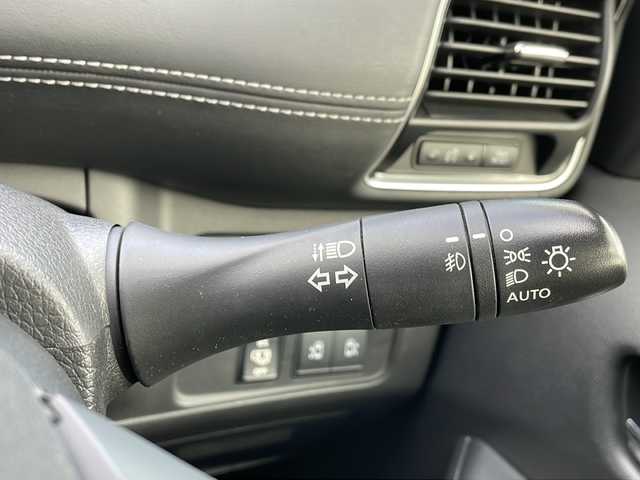 日産 セレナ ハイウェイスター 青森県 2017(平29)年 11.1万km ダイヤモンドブラック 4WD/快適パック/純正9インチナビ・フルセグTV/CD・DVD・Bluetooth・SD/純正フリップダウンモニター/両側パワースライドドア/エマージェンシーブレーキ/クルーズコントロール/前後ドライブレコーダー/ビルトインETC/2.3列目USB電源ソケット/3列目シートスライド/LEDヘッドライト/フォグランプ/純正15インチアルミ/スマートキー/プッシュスタート