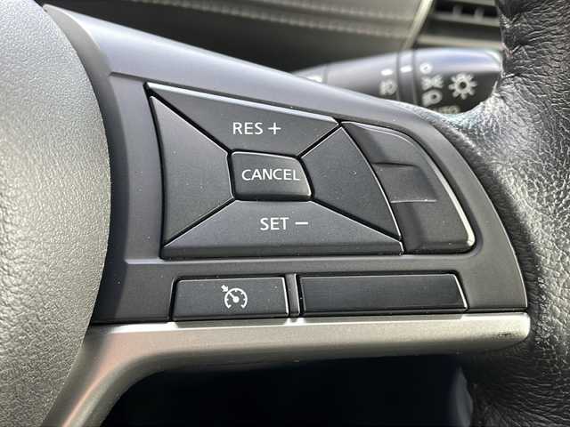 日産 セレナ ハイウェイスター 青森県 2017(平29)年 11.1万km ダイヤモンドブラック 4WD/快適パック/純正9インチナビ・フルセグTV/CD・DVD・Bluetooth・SD/純正フリップダウンモニター/両側パワースライドドア/エマージェンシーブレーキ/クルーズコントロール/前後ドライブレコーダー/ビルトインETC/2.3列目USB電源ソケット/3列目シートスライド/LEDヘッドライト/フォグランプ/純正15インチアルミ/スマートキー/プッシュスタート