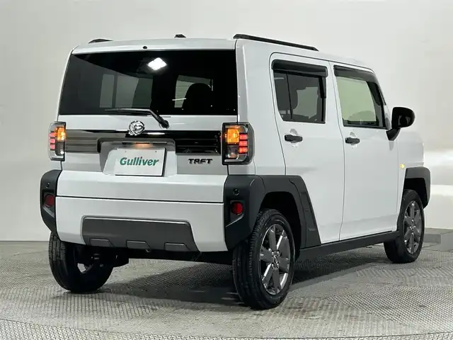 ダイハツ タフト G ダーククロムベンチャー 大阪府 2023(令5)年 1.6万km シャイニングホワイトパール 純正ディスプレイオーディオ　バックカメラ　フルセグTV　HDMI　衝突軽減ブレーキ　レーンキープアシスト　ガラスルーフ　ドライブレコーダー　シートヒーター　オートライト　LEDヘッドライト　スマートキー