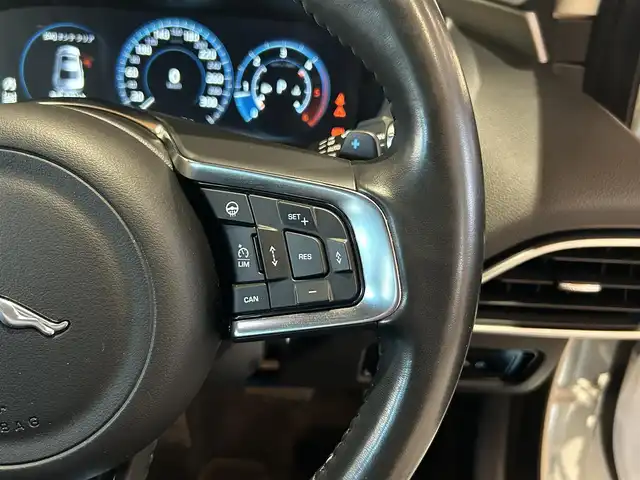 ジャガー ＸＥ XE プレステージ 道央・札幌 2018(平30)年 4.8万km ポラリスホワイト MERIDIANサウンド/黒革シート/電動フロントシート/シートヒーター/ACC/BSM/LDW/純正メモリナビ/フルセグTV/CD/DVD/USB/Bluetooth/バックカメラ/パーキングエイド/社外ドラレコ