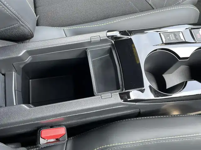 プジョー プジョー ２０８ GT 東京都 2022(令4)年 1.2万km 青 純正ナビ/バックカメラ/ACC/BSM/ETC/LKA/ハーフレザーシート/シートヒーター/ドライブレコーダー