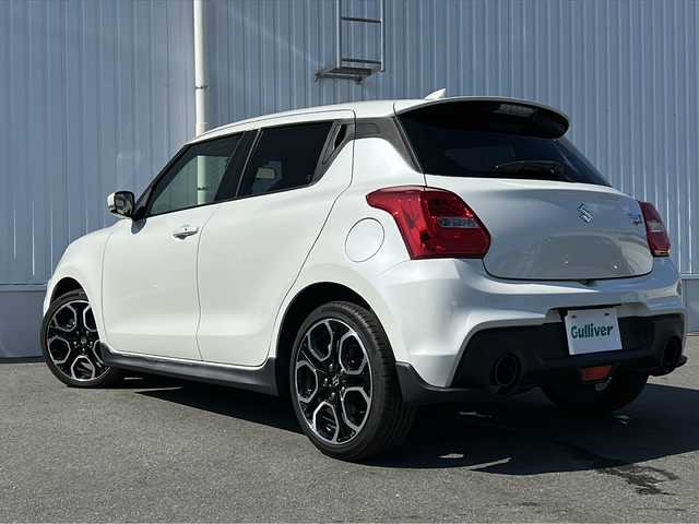 スズキ スイフト スポーツ 三重県 2019(令1)年 3.8万km ピュアホワイトP 社外ナビ/バックカメラ/前席シートヒーター/ビルトインＥＴＣ/前方ドライブレコーダー/オートハイビーム/純正フロアマット/革巻きステアリング/社外レーダー/社外マフラー/電動格納ミラー/禁煙車