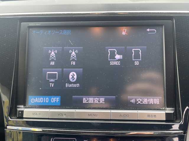 トヨタ プリウス α S ツーリングセレクション 岡山県 2015(平27)年 14.2万km ホワイトパールクリスタルシャイン (株)IDOMが運営する【じしゃロン岡山店】の自社ローン専用車両になります。こちらは現金またはオートローンご利用時の価格です。自社ローンご希望の方は別途その旨お申付け下さい/・純正ナビゲーション/・バックカメラ/・ドラレコ/・ＥＴＣ