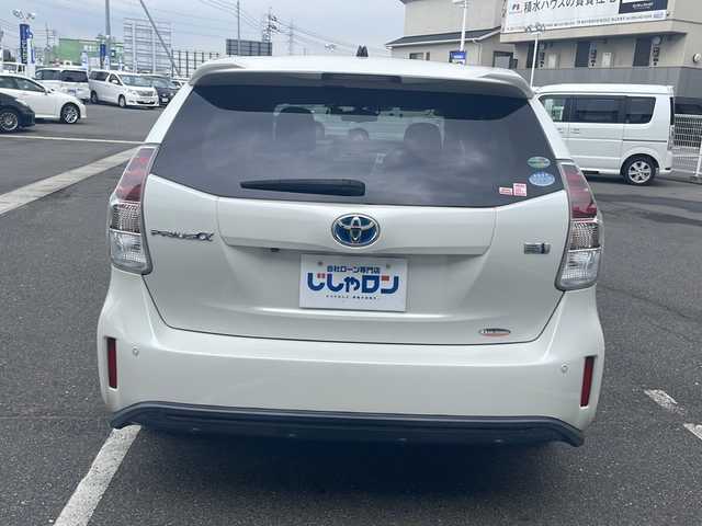トヨタ プリウス α S ツーリングセレクション 岡山県 2015(平27)年 14.2万km ホワイトパールクリスタルシャイン (株)IDOMが運営する【じしゃロン岡山店】の自社ローン専用車両になります。こちらは現金またはオートローンご利用時の価格です。自社ローンご希望の方は別途その旨お申付け下さい/・純正ナビゲーション/・バックカメラ/・ドラレコ/・ＥＴＣ
