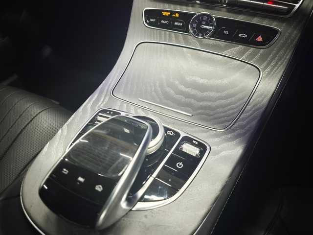 メルセデス・ベンツ ＣＬＳ４５０ 4マチック スポーツ 群馬県 2019(令1)年 7.9万km ヒヤシンスレッド エクスクルーシブパッケージ/パノラミックスライディングルーフ/前席シートヒーター/19インチAW/スマートキー/全方位カメラ/コーナーセンサー/純正HDDナビ/CarPlay/Bluetooth