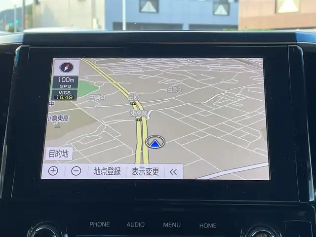 トヨタ ヴェルファイア Z ゴールデンアイズ 福岡県 2020(令2)年 5.5万km ホワイトパールクリスタルシャイン ツインムーンルーフ/純正12.1インチフリップダウンモニター【V12T-R68C】/純正9インチディスプレイオーディオ/　(AM/FM/CD/DVD/Bluetooth/Miracast/フルセグTV/ナビ有り)/バックカメラ/トヨタセーフティセンス/・プリクラッシュセーフティ/・レーントレーシングアシスト/・ロードサインアシスト/・レーダークルーズコントロール/・先行車発進告知/・ブラインドスポットモニター/・クリアランスソナー/・リヤクロストラフィックアラート/・パーキングサポートブレーキ/オートライト/オートマチックハイビーム/横滑り防止/両側パワースライドドア/純正18インチアルミホイール/パワーバックドア/デジタルインナーミラー/黒色ハーフレザーシート/オットマン(2列目)/革巻きステアリング/ステアリングスイッチ/コムテック前後ドライブレコーダー【DC-DR652】/純正ビルトインETC/純正フロアマット/ナノイー/USB端子/アクセサリーソケット/100V電源/ISOFIX/スペアキー×1/保証書/取扱説明書/ナビ取扱説明書