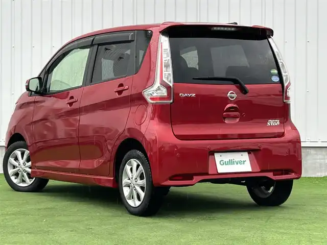 日産 デイズ ハイウェイスターX 香川県 2019(平31)年 3.2万km スパークリングレッドM 社外SDナビ　/【CD/DVD/Ｂｌｕｅｔｏｏｔｈ／地デジ対応】/全方位カメラ　/衝突軽減ブレーキ　/車線逸脱警報システム　/ＨＩＤヘッドライト　/オートライト／オートハイビーム機能　/革巻きステアリング　/ＥＴＣ　/ウィンカーミラー　