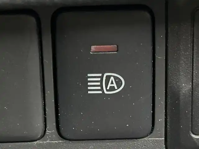 日産 デイズ ハイウェイスターX 香川県 2019(平31)年 3.2万km スパークリングレッドM 社外SDナビ　/【CD/DVD/Ｂｌｕｅｔｏｏｔｈ／地デジ対応】/全方位カメラ　/衝突軽減ブレーキ　/車線逸脱警報システム　/ＨＩＤヘッドライト　/オートライト／オートハイビーム機能　/革巻きステアリング　/ＥＴＣ　/ウィンカーミラー　