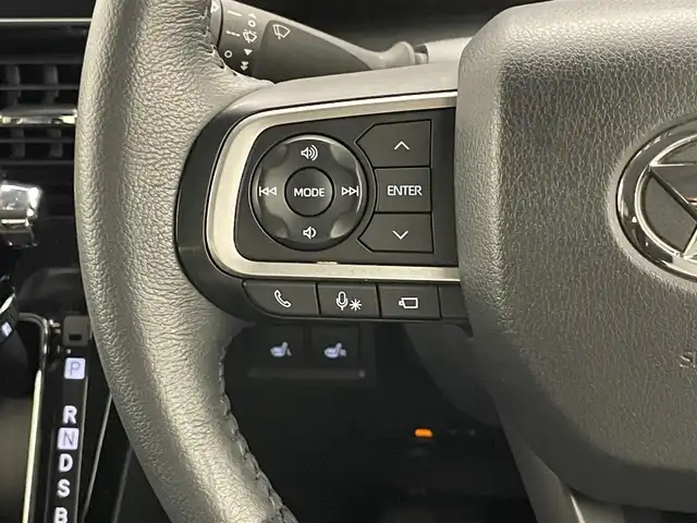 ダイハツ タント カスタム RS スタイルセレクション 愛知県 2021(令3)年 1.7万km ブラックマイカメタリック/シャイニングホワイトパール 純正９型ナビ　全方位カメラ　禁煙車　黒ハーフレザー　フルセグＴＶ　両側パワスラ　ＥＴＣ　ドラレコ　シートヒーター　スマートアシストIII　衝突軽減　レーンキープ　オートハイビーム　ＤＶＤ再生　ターボ搭載車