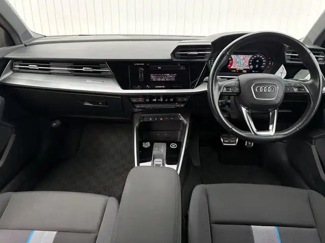 アウディ アウディ Ａ３ SB 1stエディション 三重県 2021(令3)年 6.6万km ミトスブラックメタリック 375台限定特別仕様車/：ワンオーナー/：取説・保証書　有/：スマートキースペア有/バーチャルコクピット/コンビニエンス・アシスタンスパッケージ/アダプティブクルーズアシスト/：アダプティブクルーズコントロール/：アクティブレーンアシスト/：サイドアシスト/：ホールドアシスト/マトリクスLEDヘッドランプ/：ダイナミックターンインディケーター/ブルーアクセント入ブラックデビューン/クロスシート/前席パワーシート/：前席シートヒーター/シルバールーフレール/10.1インチタッチディスプレイ/：MMナビゲーション/：スマートフォンインターフェイス/：フルセグTV/：6スピーカー/ETC2.0/ワイヤレスチャージング/：USBソケット（後席）