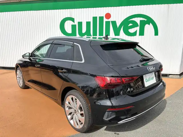 アウディ アウディ Ａ３ SB 1stエディション 三重県 2021(令3)年 6.6万km ミトスブラックメタリック 375台限定特別仕様車/：ワンオーナー/：取説・保証書　有/：スマートキースペア有/バーチャルコクピット/コンビニエンス・アシスタンスパッケージ/アダプティブクルーズアシスト/：アダプティブクルーズコントロール/：アクティブレーンアシスト/：サイドアシスト/：ホールドアシスト/マトリクスLEDヘッドランプ/：ダイナミックターンインディケーター/ブルーアクセント入ブラックデビューン/クロスシート/前席パワーシート/：前席シートヒーター/シルバールーフレール/10.1インチタッチディスプレイ/：MMナビゲーション/：スマートフォンインターフェイス/：フルセグTV/：6スピーカー/ETC2.0/ワイヤレスチャージング/：USBソケット（後席）