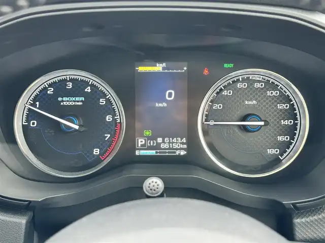 スバル フォレスター ハイブリッド アドバンス 島根県 2020(令2)年 6.7万km クリスタルホワイトP 登録時走行距離 66150km/ワンオーナー/取扱説明書（ナビ）/純正ナビ(CN-LR840D)/(Bluetooth/CD/DVD/フルセグテレビ）/４WD/追従型クルーズコントロール/パワーシート（運転席・助手席）/全席シートヒーター/ステアリングヒーター/ドライブレコーダー/バックカメラ/フロントカメラ/サイドカメラ/パワーバックドア/パドルシフト/ステアリングスイッチ/横滑り防止/衝突軽減ブレーキ/レーンアシスト/ビルドインETC/純正アルミ１８インチ/禁煙車