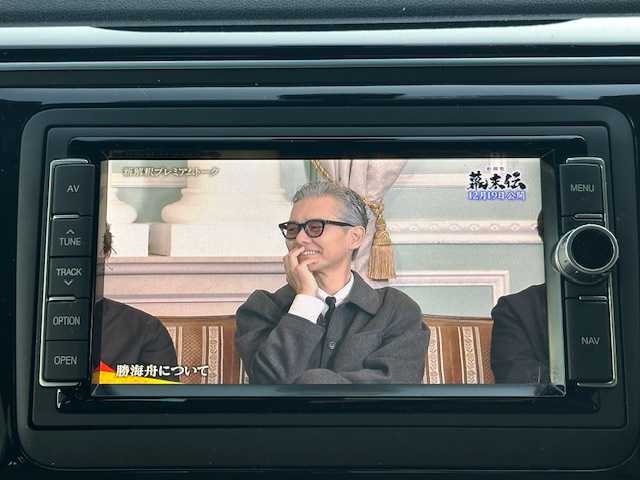 フォルクスワーゲン ザ・ビートル Rライン 茨城県 2017(平29)年 7.7万km 白 純正ナビ/ 【フルセグ/Bluetooth/CD/DVD】/バックカメラ/クルーズコントロール/スマートキー/コーナーセンサー/ドライブレコーダー/HIDヘッドライト/オートライト/純正17インチアルミホイール/新車時保証書