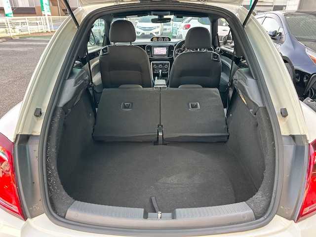 フォルクスワーゲン ザ・ビートル Rライン 茨城県 2017(平29)年 7.7万km 白 純正ナビ/ 【フルセグ/Bluetooth/CD/DVD】/バックカメラ/クルーズコントロール/スマートキー/コーナーセンサー/ドライブレコーダー/HIDヘッドライト/オートライト/純正17インチアルミホイール/新車時保証書