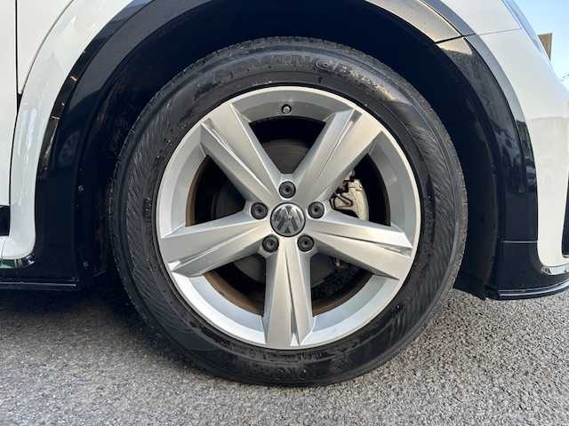 フォルクスワーゲン ザ・ビートル Rライン 茨城県 2017(平29)年 7.7万km 白 純正ナビ/ 【フルセグ/Bluetooth/CD/DVD】/バックカメラ/クルーズコントロール/スマートキー/コーナーセンサー/ドライブレコーダー/HIDヘッドライト/オートライト/純正17インチアルミホイール/新車時保証書