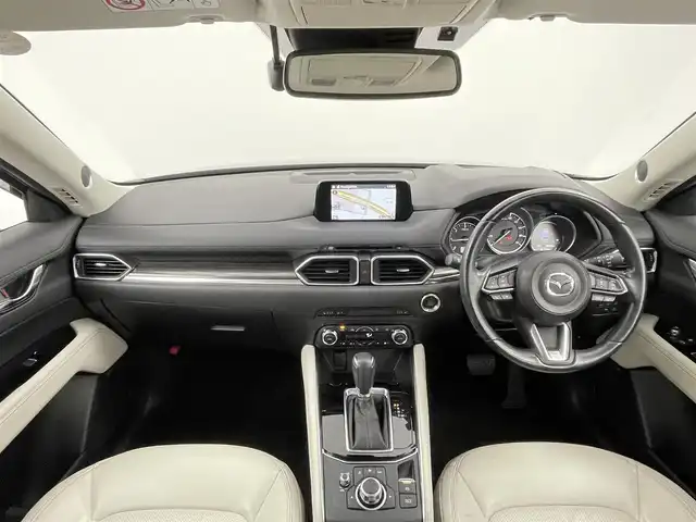 マツダ ＣＸ－５ XD Lパッケージ 千葉県 2017(平29)年 6万km チタニウムフラッシュマイカ 禁煙車/i-ACTIVSENSE/・衝突被害軽減ブレーキ/・レーンキープ・アシスト・システム/・ブラインド・スポット・モニタリング/・AT誤発進抑制制御/・アダプティブLEDヘッドライト/パワーバックドア/マツダコネクトナビ/CD/DVD/Bluetooth/フルセグ/Boseサウンドシステム/バックカメラ/レーダークルーズコントロール/LEDオートライト/レザーシート/シートヒーター/純正19インチアルミホイール/アイドリングストップ/USBポート