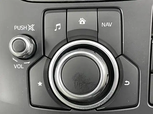 マツダ ＣＸ－５ XD Lパッケージ 千葉県 2017(平29)年 6万km チタニウムフラッシュマイカ 禁煙車/i-ACTIVSENSE/・衝突被害軽減ブレーキ/・レーンキープ・アシスト・システム/・ブラインド・スポット・モニタリング/・AT誤発進抑制制御/・アダプティブLEDヘッドライト/パワーバックドア/マツダコネクトナビ/CD/DVD/Bluetooth/フルセグ/Boseサウンドシステム/バックカメラ/レーダークルーズコントロール/LEDオートライト/レザーシート/シートヒーター/純正19インチアルミホイール/アイドリングストップ/USBポート