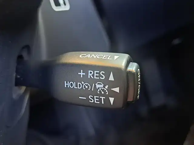 レクサス ＲＸ 450h バージョンL 大阪府 2017(平29)年 8.2万km ソニッククォーツ /禁煙車//ムーンルーフ//純正SDナビ/・CD・DVD・BT・フルセグTV・FM・AM・SD//パノラミックビューモニター//黒革シート//全席シートヒーター・前席エアシート//セカンドパワーシート//レーダークルーズコントロール//BSM//HUD//パワーバックドア//クリアランスソナー//ETC2.0//純正20インチアルミホイール//保証書//取扱説明書//スペアキー//純正EGスターター