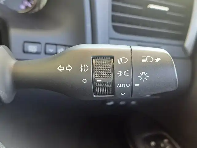 レクサス ＲＸ 450h バージョンL 大阪府 2017(平29)年 8.2万km ソニッククォーツ /禁煙車//ムーンルーフ//純正SDナビ/・CD・DVD・BT・フルセグTV・FM・AM・SD//パノラミックビューモニター//黒革シート//全席シートヒーター・前席エアシート//セカンドパワーシート//レーダークルーズコントロール//BSM//HUD//パワーバックドア//クリアランスソナー//ETC2.0//純正20インチアルミホイール//保証書//取扱説明書//スペアキー//純正EGスターター