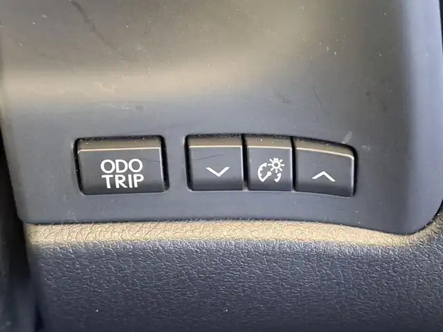 レクサス ＲＸ 450h バージョンL 大阪府 2017(平29)年 8.2万km ソニッククォーツ /禁煙車//ムーンルーフ//純正SDナビ/・CD・DVD・BT・フルセグTV・FM・AM・SD//パノラミックビューモニター//黒革シート//全席シートヒーター・前席エアシート//セカンドパワーシート//レーダークルーズコントロール//BSM//HUD//パワーバックドア//クリアランスソナー//ETC2.0//純正20インチアルミホイール//保証書//取扱説明書//スペアキー//純正EGスターター