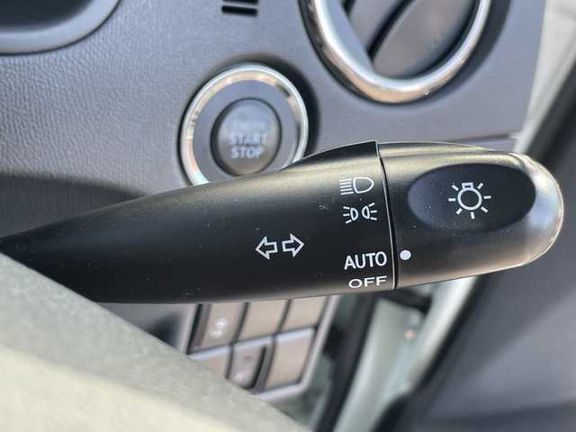 日産 ルークス ハイウェイスター 千葉県 2013(平25)年 4.2万km スノーパールホワイト ナビ　ＭＣ３１２Ｄ－Ａ　ＣＤ　ＤＶＤ　ドライブレコーダー　ＥＴＣ　片側パワースライドドア　ＨＩＤヘッドライト　オートライト　フォグランプ　スマートキー　社外アルミホイール　保証書　取扱説明書