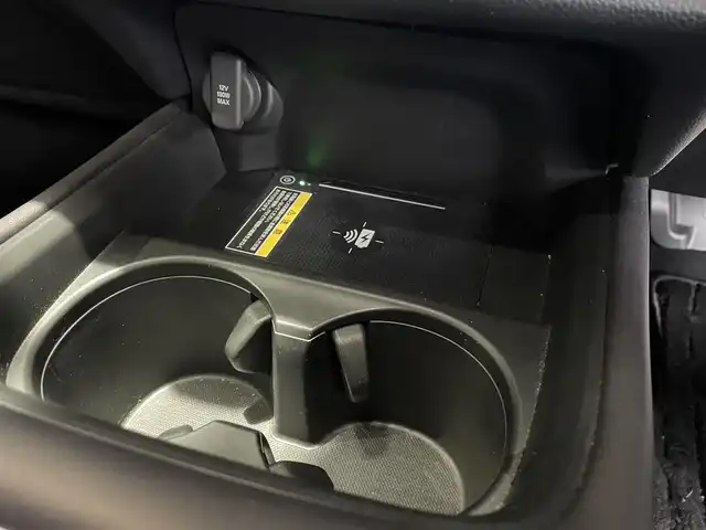 ホンダ ＺＲ－Ｖ ハイブリッド e:HEV Z 富山県 2023(令5)年 3.4万km ワイン 色番号R５７８M(プレミアムクリスタルガーネットメタリック)/ホンダセンシング/レーダークルーズコントロール/レーンキープアシスト/衝突軽減ブレーキ/オートマチックハイビーム/BOSEプレミアムサウンド/マルチビューカメラシステム/メーカーナビ/フルセグＴＶ/Bluetooth/10.2インチグラフィックメーター/置くだけ充電/革シート/シートヒーター/パワーシート/ステアリングヒーター/ドライブレコーダー/ビルトインETC/パワーバックドア/LEDオートライト