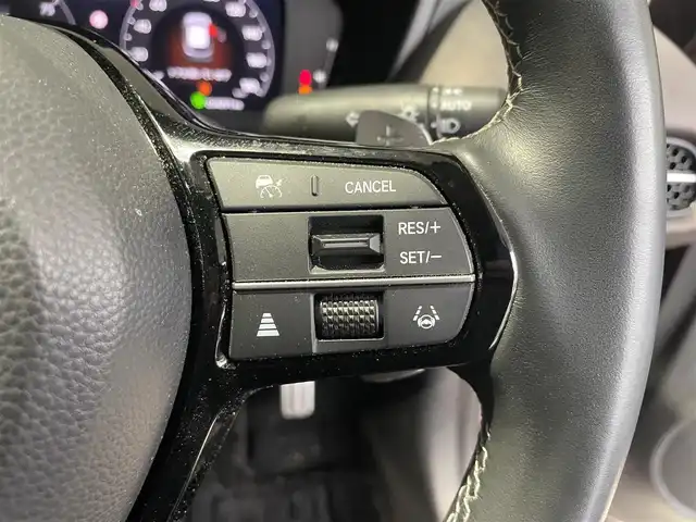 ホンダ ＺＲ－Ｖ ハイブリッド e:HEV Z 富山県 2023(令5)年 3.4万km ワイン 色番号R５７８M(プレミアムクリスタルガーネットメタリック)/ホンダセンシング/レーダークルーズコントロール/レーンキープアシスト/衝突軽減ブレーキ/オートマチックハイビーム/BOSEプレミアムサウンド/マルチビューカメラシステム/メーカーナビ/フルセグＴＶ/Bluetooth/10.2インチグラフィックメーター/置くだけ充電/革シート/シートヒーター/パワーシート/ステアリングヒーター/ドライブレコーダー/ビルトインETC/パワーバックドア/LEDオートライト