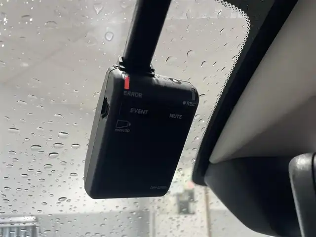 ホンダ ＺＲ－Ｖ ハイブリッド e:HEV Z 富山県 2023(令5)年 3.4万km ワイン 色番号R５７８M(プレミアムクリスタルガーネットメタリック)/ホンダセンシング/レーダークルーズコントロール/レーンキープアシスト/衝突軽減ブレーキ/オートマチックハイビーム/BOSEプレミアムサウンド/マルチビューカメラシステム/メーカーナビ/フルセグＴＶ/Bluetooth/10.2インチグラフィックメーター/置くだけ充電/革シート/シートヒーター/パワーシート/ステアリングヒーター/ドライブレコーダー/ビルトインETC/パワーバックドア/LEDオートライト