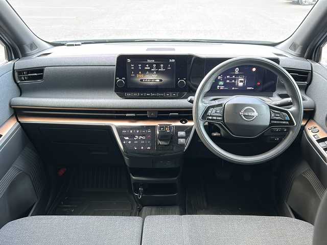 日産 サクラ G 京都府 2023(令5)年 2万km ライトブルー 純正ナビ/・フルセグTV/BT Audio/バック/サイド/フロントカメラ/アラウンドビューモニター/レーダークルーズコントロール/プロパイロット/ETC/前後ドライブレコーダー/エマージェンシーブレーキ/パーキングアシスト/デジタルインナーミラー/e-pedal/コーナーセンサー/シートヒーター/ステアリングヒーター/ステアリングスイッチ/電動パーキングブレーキ/ブレーキホールド/プッシュスタート/純正ドアバイザー/純正フロアマット/純正サマータイヤ4本車載/充電コード/保証書＆取説/ナビ取説/スマートキースペア